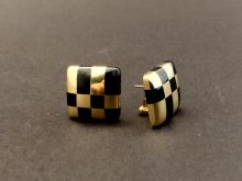 373F923A-55B0-4D16-8D0A-32A5697718CB