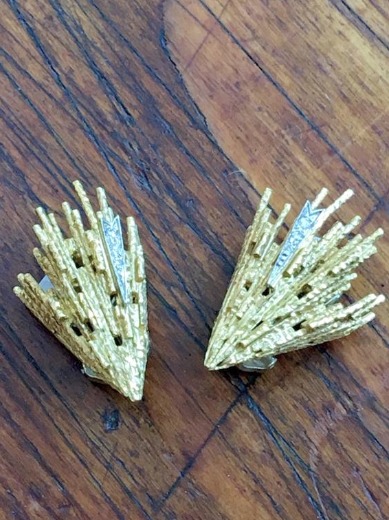 069227AB-7145-4188-AC2A-9A3700DD26D5_1_201_a