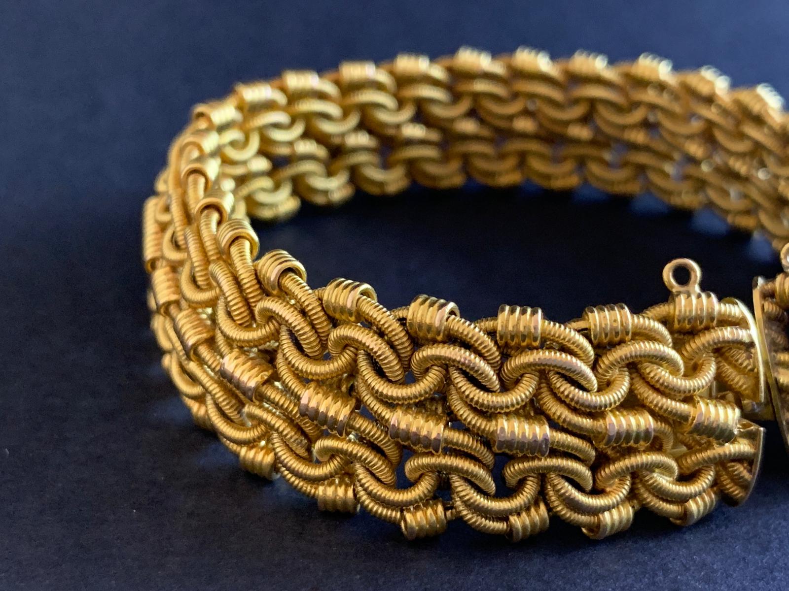 1F304228-5AB7-4AB9-8021-817015C5C08B