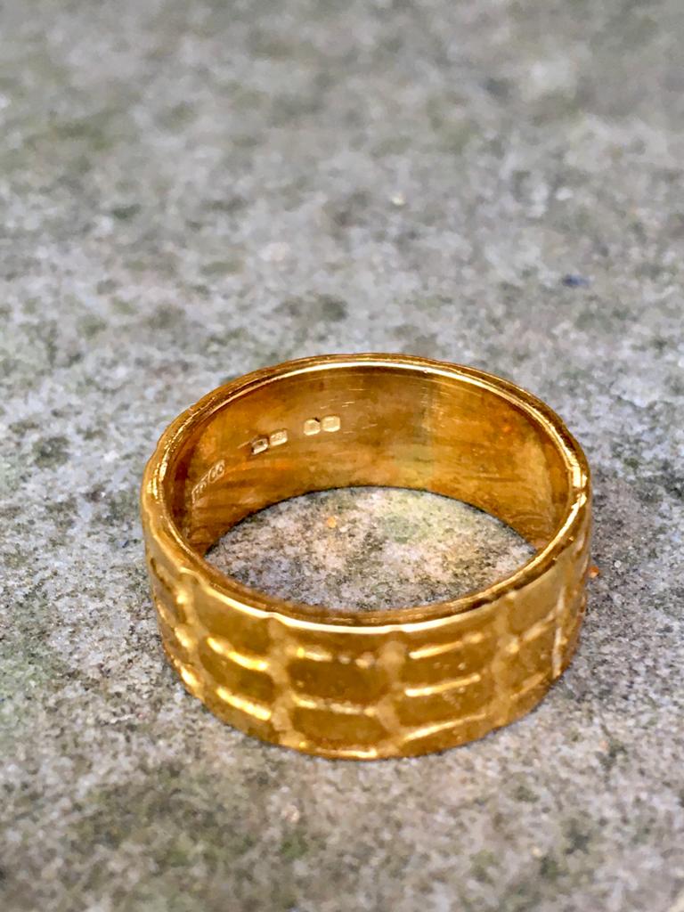 A3682372-A36A-48C1-81EC-EB7604DA2B99