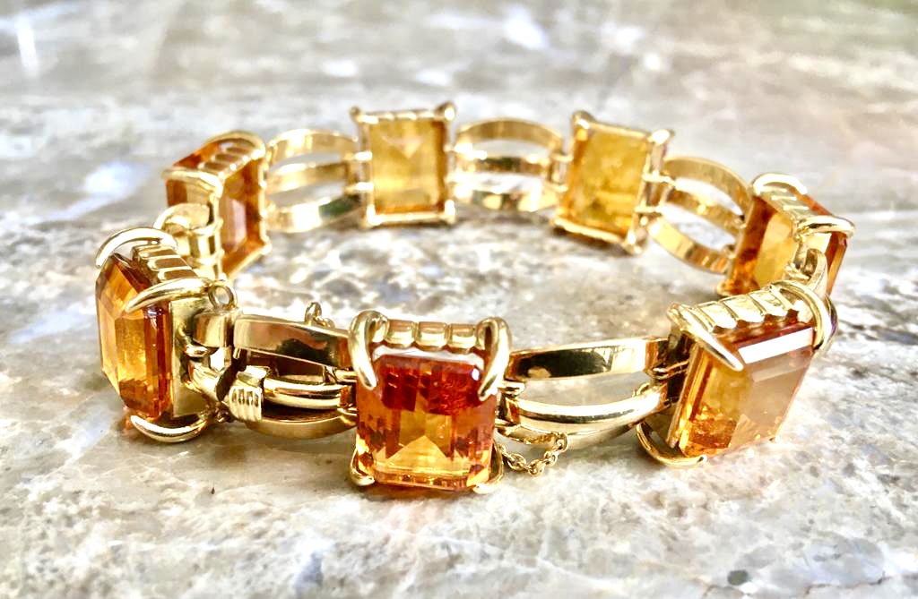 DB8DF103-CCBB-45D1-8A5F-B6D7617F2A01_1_201_a