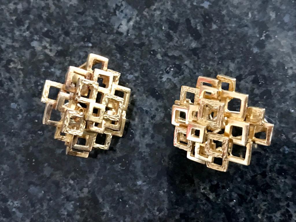 09147393-CB3C-4BD4-B6E8-5C4CBD765C44