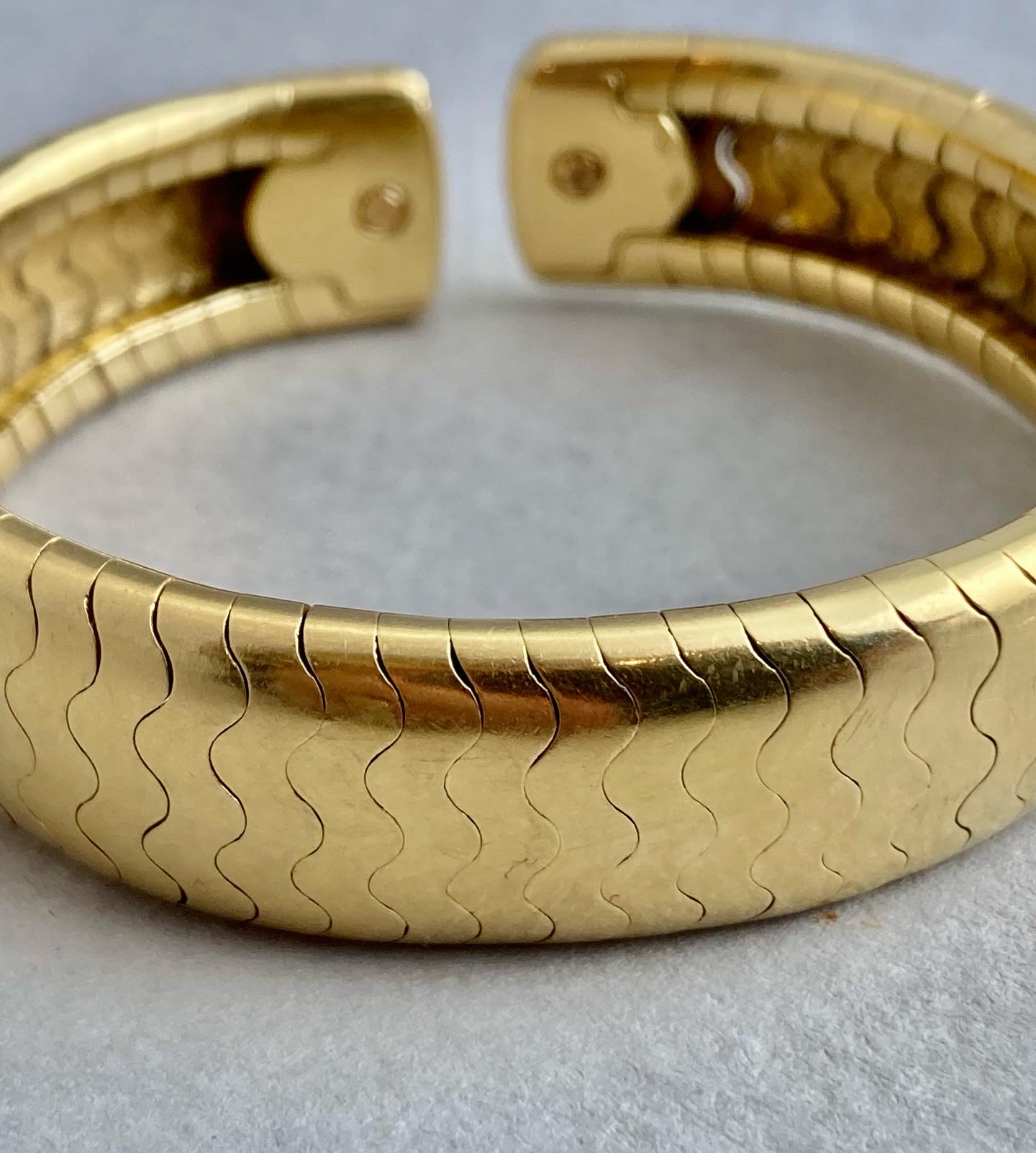 27415B21-76CC-4EA5-AEED-60AE1968D226