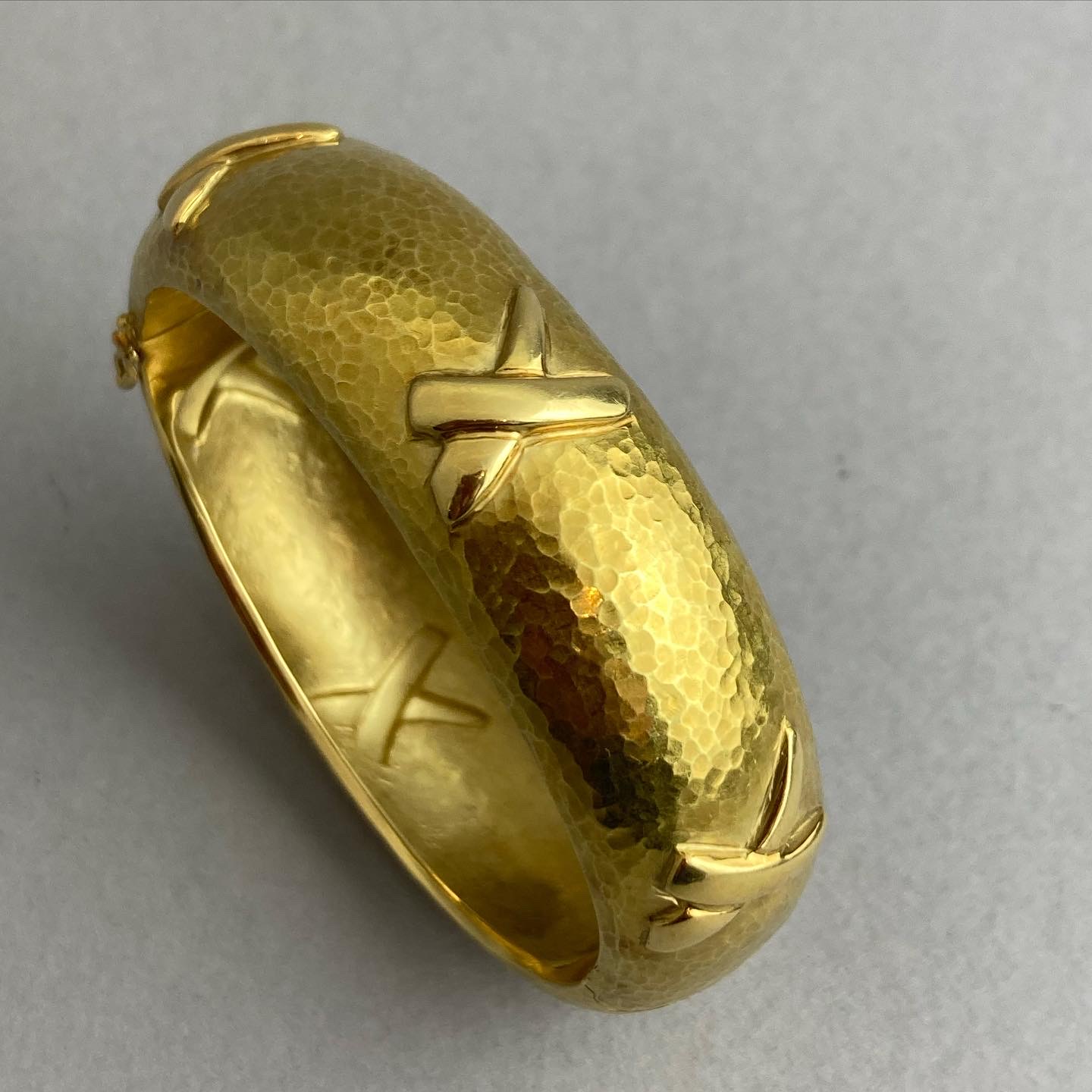 77EB96A2-7B07-4B0A-A95C-047EBD9585FF