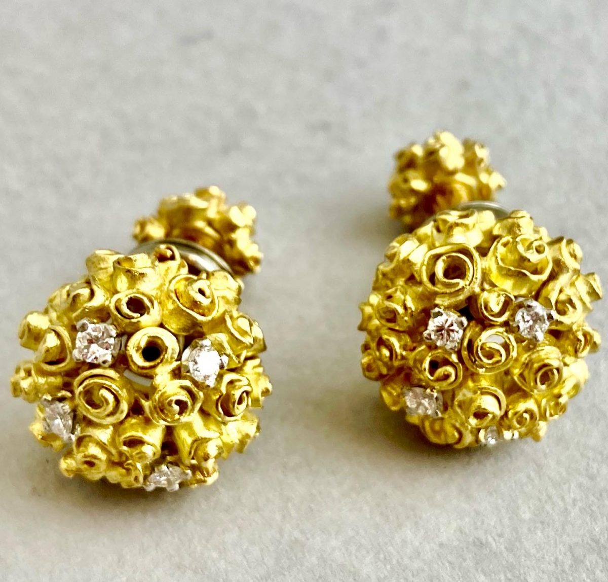 AB87B548-E8A8-4869-AD2C-D437BB1A845D