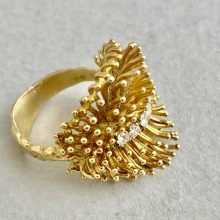 27F88900-6134-413B-88A4-8D845DEE0AF3