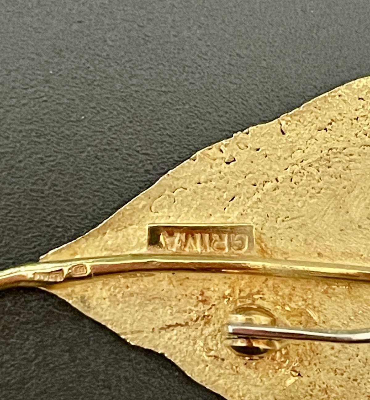 1cfe0b2f-33db-4104-a697-f503bc40862d